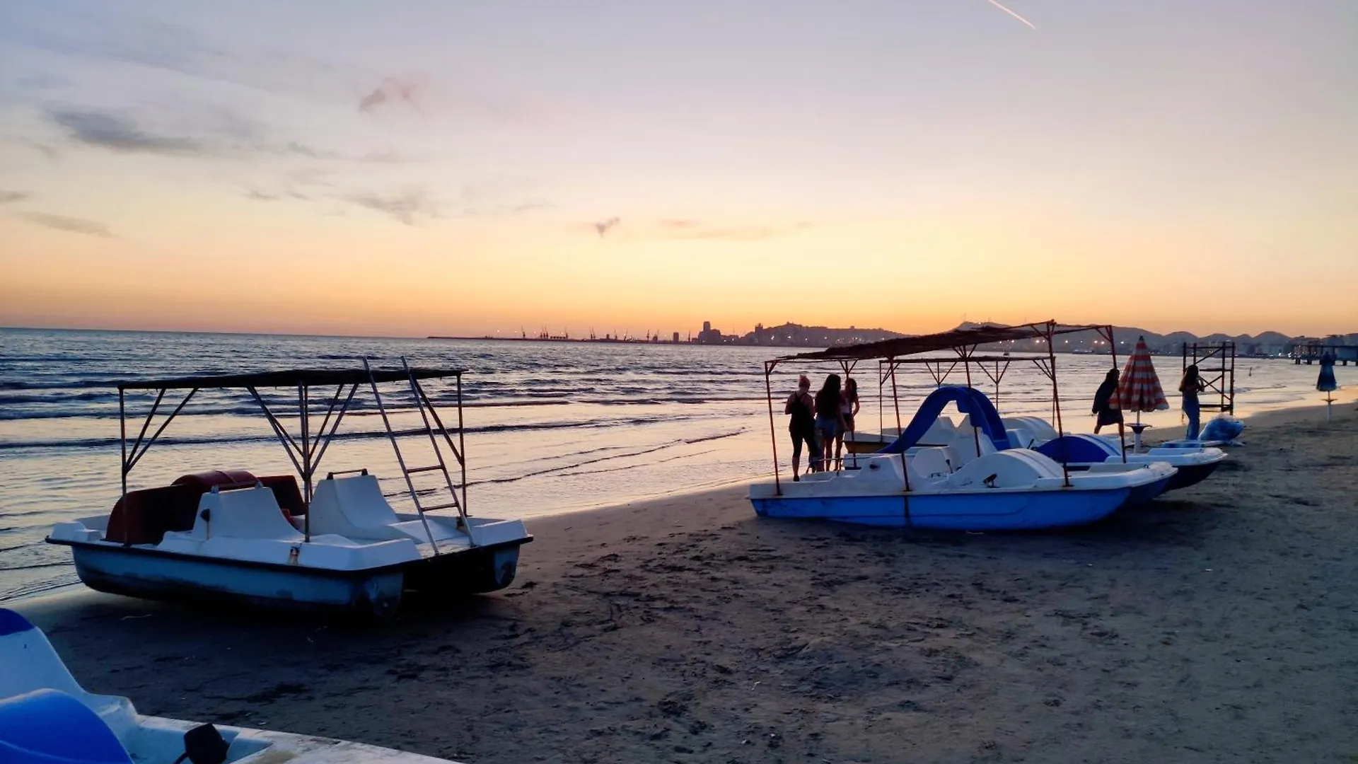 Homestay Beauty Day Durres Albania